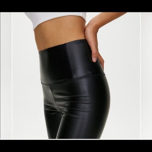 𝅺ARITZIA Daria Pant- High Waisted Vegan Leather Leggings - Picture 5 of 15